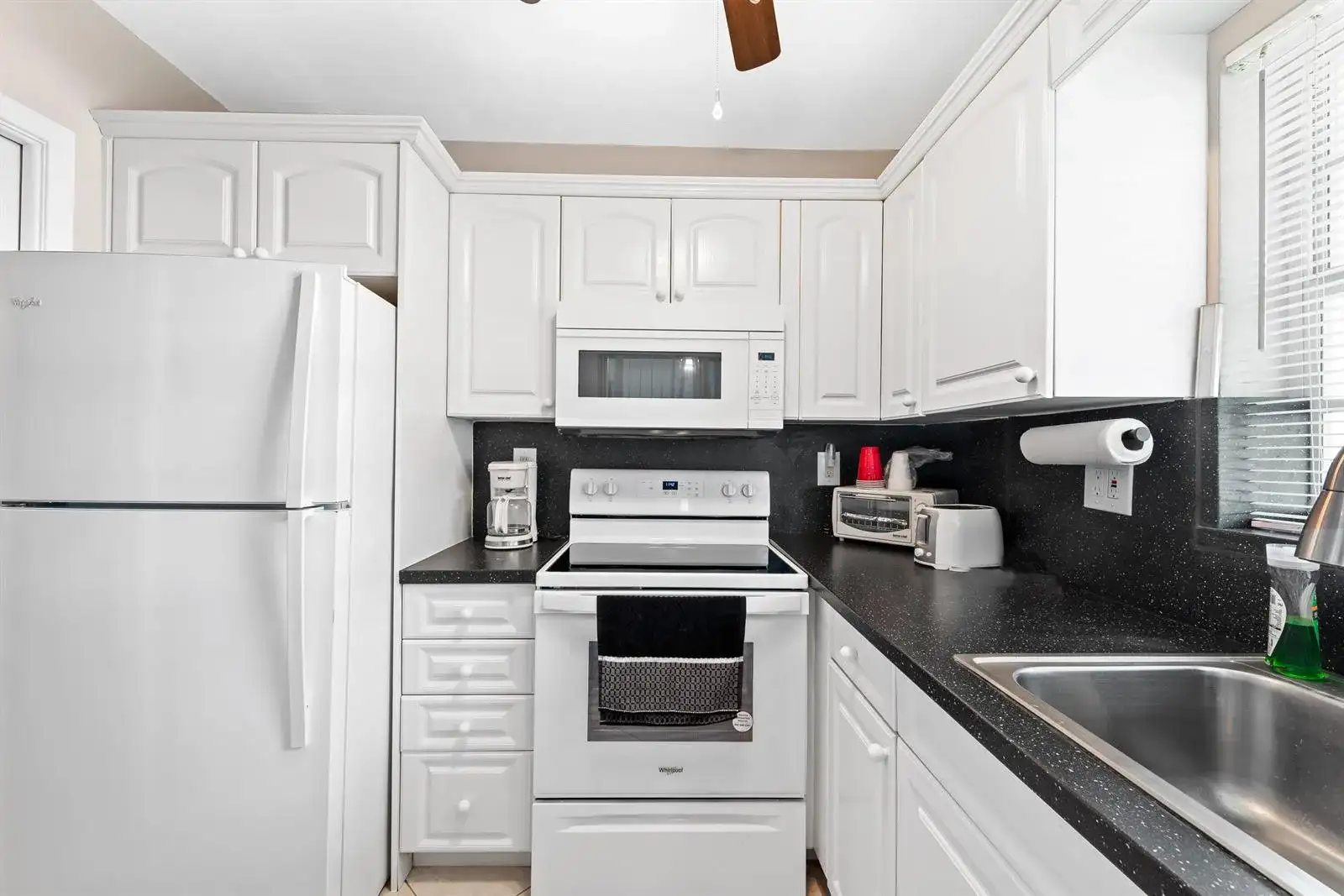 2100 NE 38th Street # 205, Lighthouse Point FL 33064 photo 4