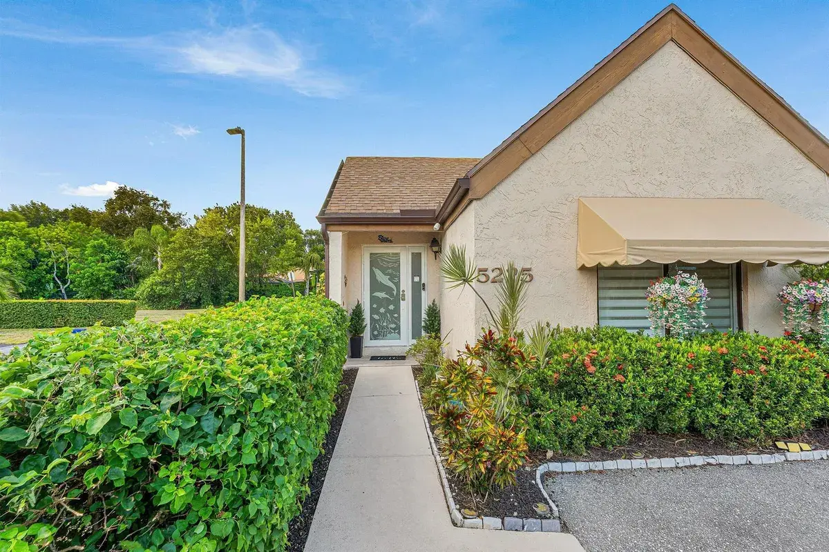 5225 Spice Drive, Palm Beach Gardens FL 33418