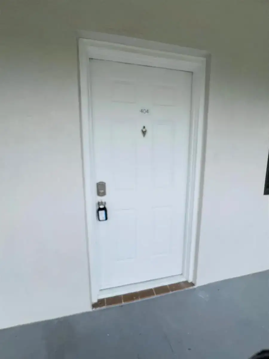 3635 Whitehall Drive # 404, West Palm Beach FL 33401 photo 5