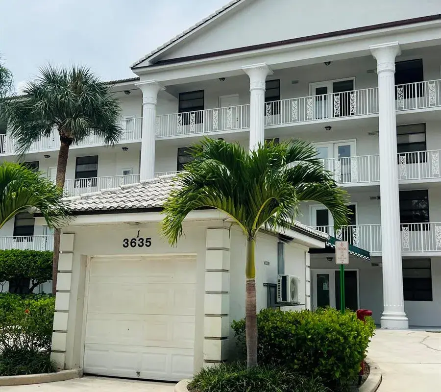3635 Whitehall Drive # 404, West Palm Beach FL 33401