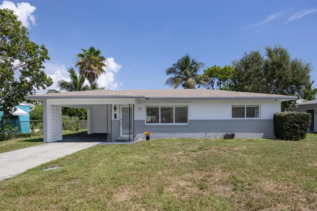 215 Evergreen Drive, West Palm Beach FL 33403