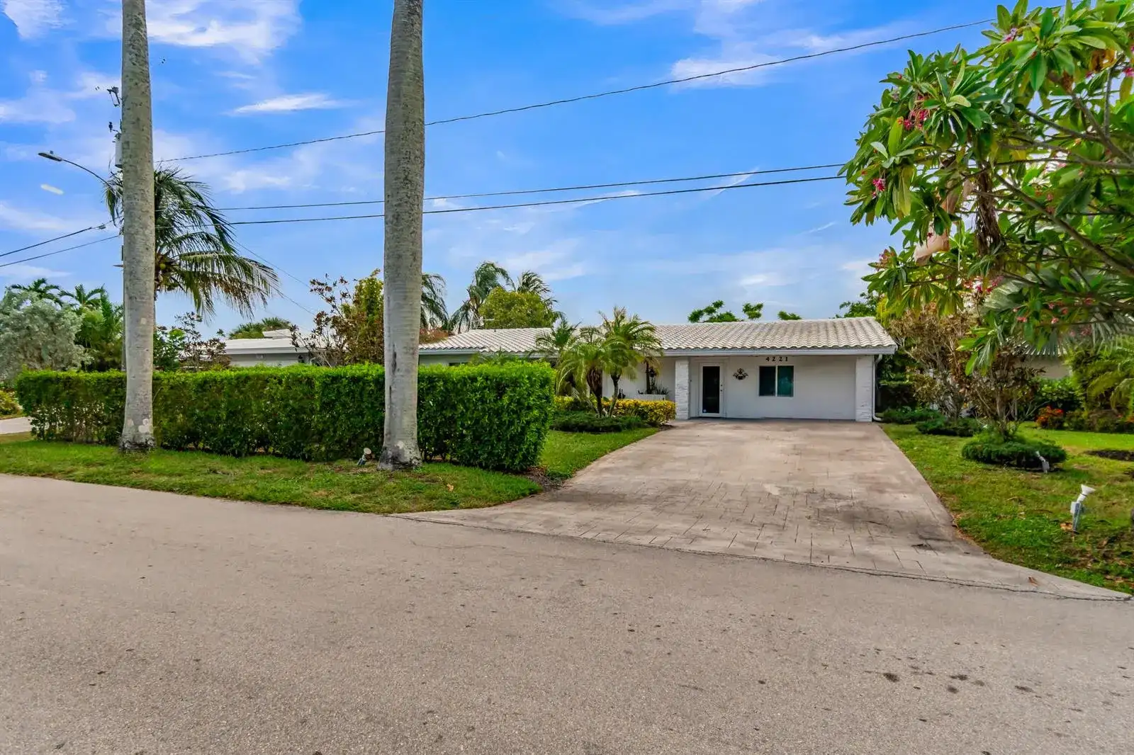 4221 NE 16th Avenue, Oakland Park FL 33334 photo 3