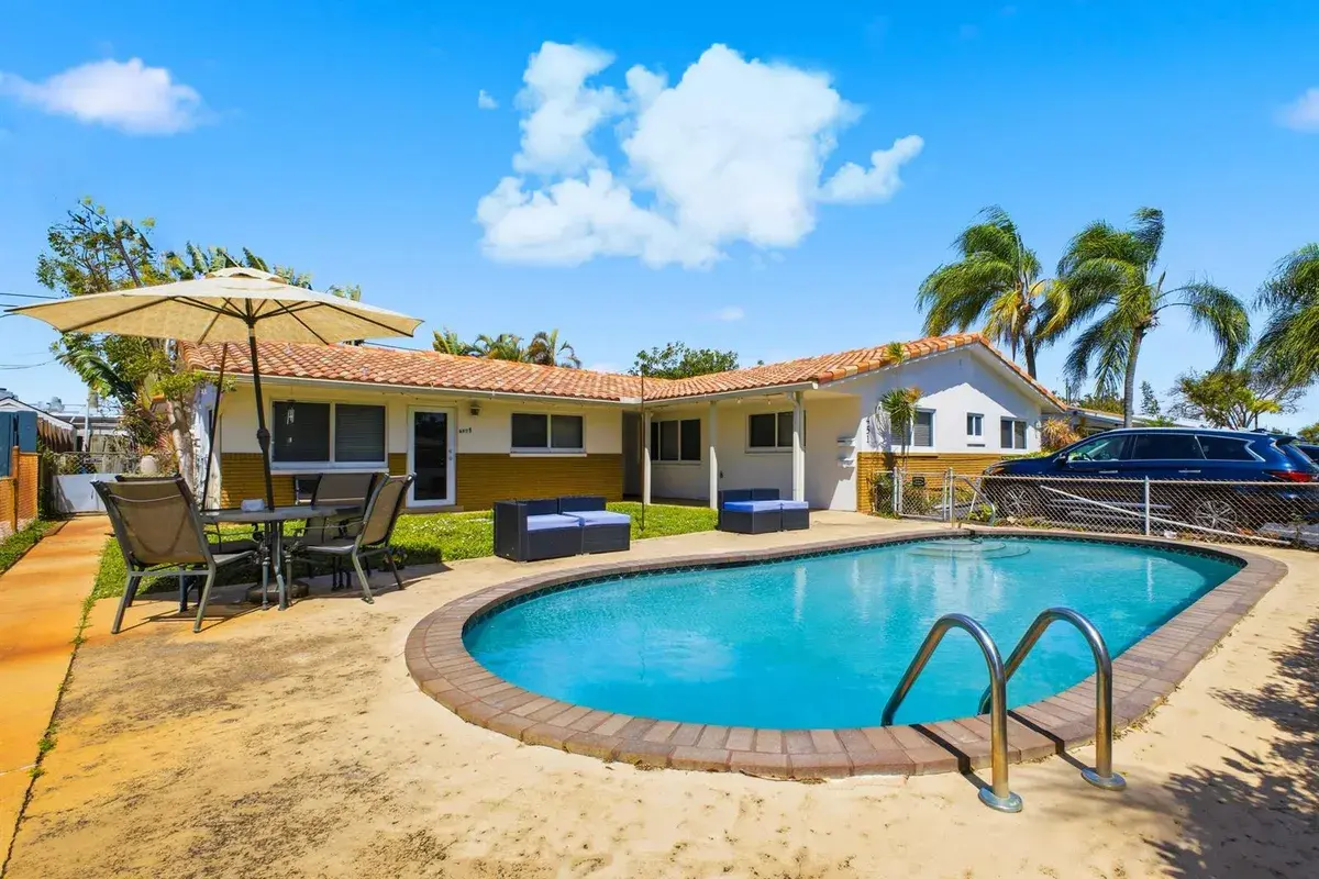 451 SE 1st Avenue # B, Pompano Beach FL 33060