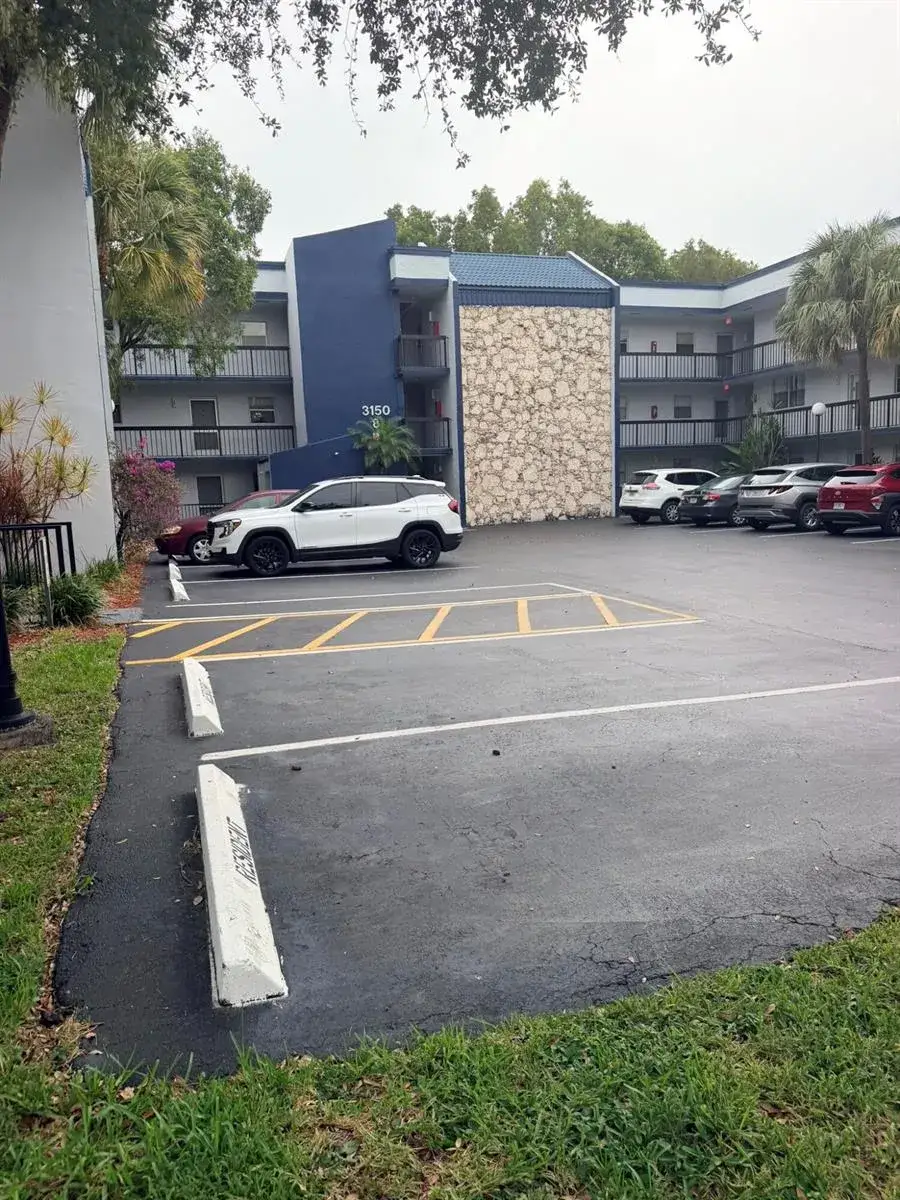 3150 Holiday Springs Boulevard # 111, Margate FL 33063
