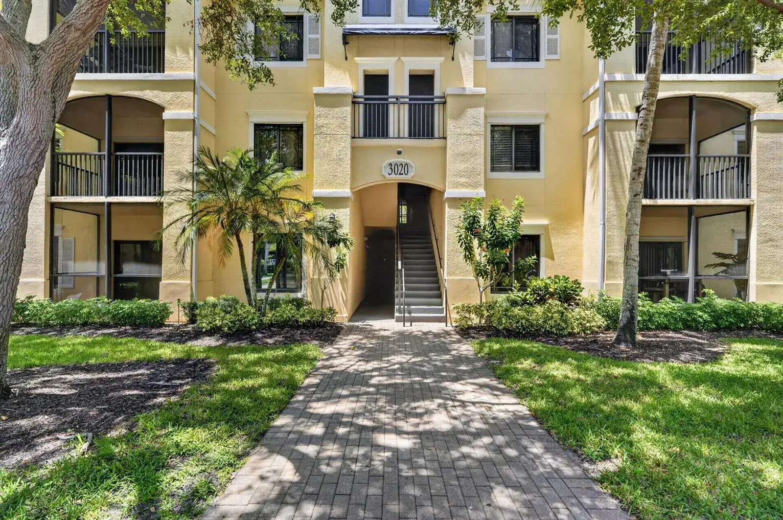 3020 Alcazar Place # 308, Palm Beach Gardens FL 33410