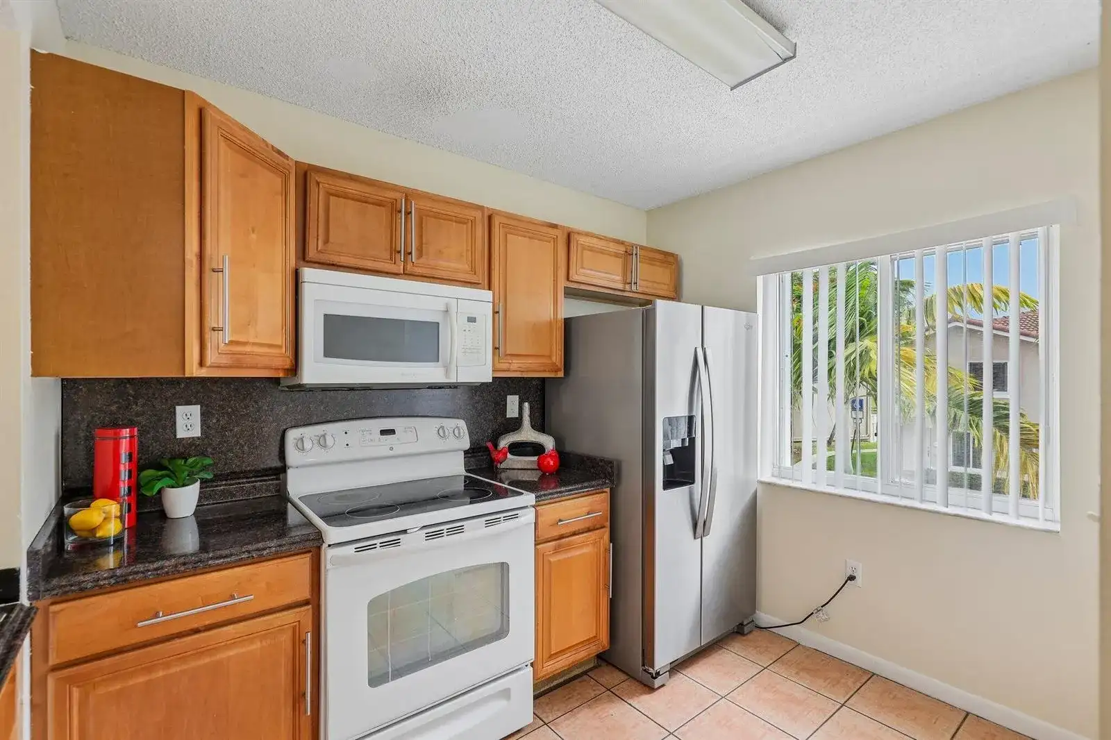 167 RIVIERA Circle, Weston FL 33326 photo 2