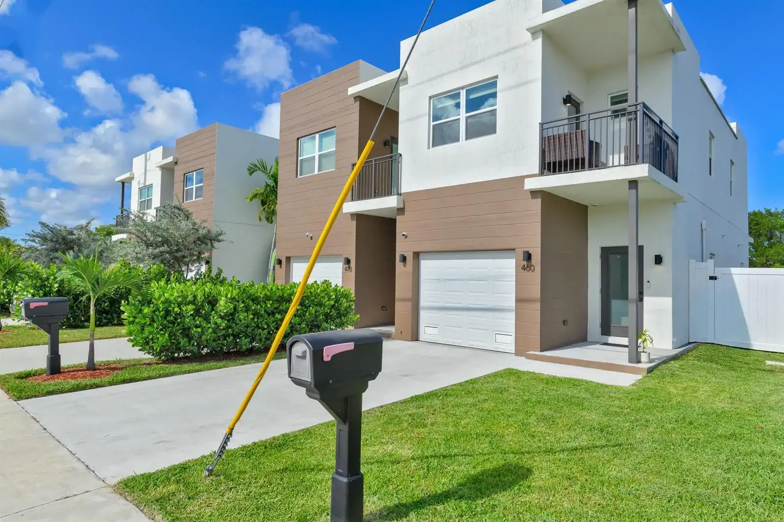 460 NW 27th Avenue, Pompano Beach FL 33069 photo 2