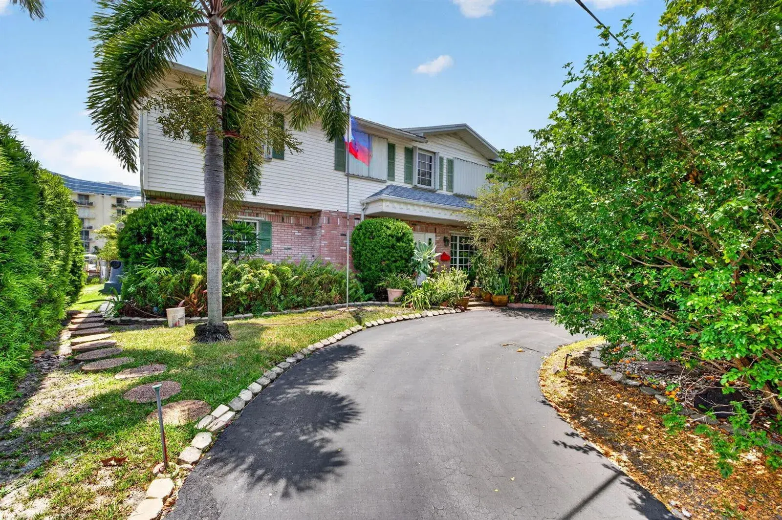 1636 SE 14TH Street, Fort Lauderdale FL 33316