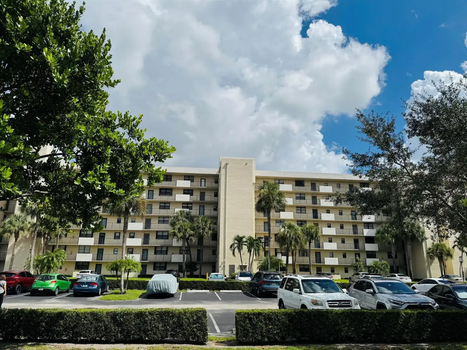 2430 DEER CREEK COUNTRY CLUB Boulevard # 2, Deerfield Beach FL 33442 photo 3