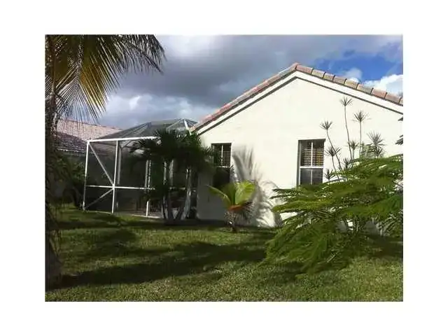 824 Savannah Falls Drive, Weston FL 33327 photo 3