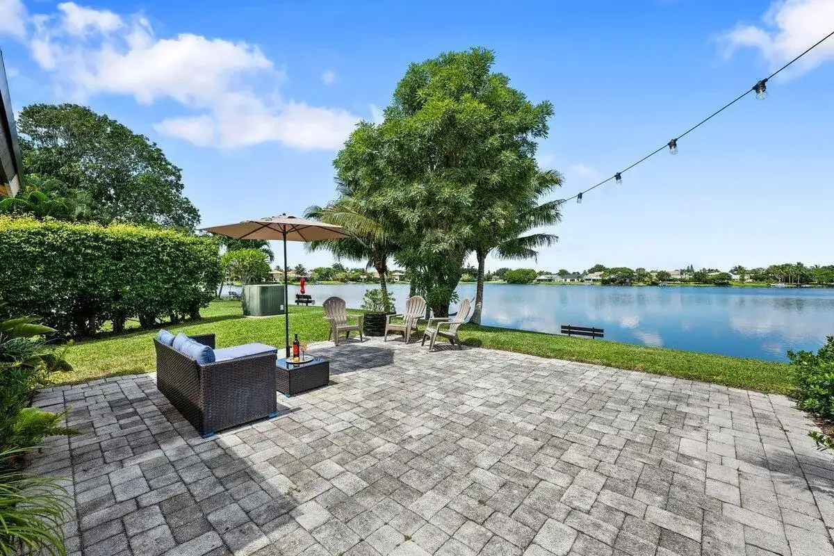12538 WESTHAMPTON Circle, Wellington FL 33414