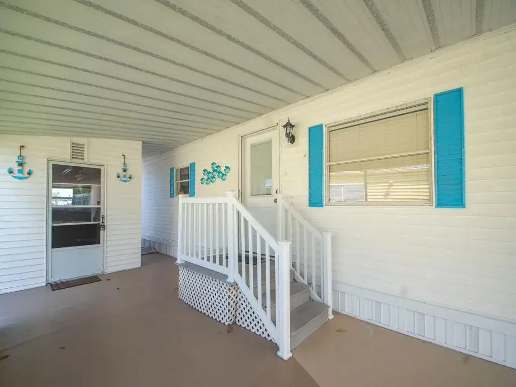44 Village Lane, Jensen Beach FL 34957 photo 2