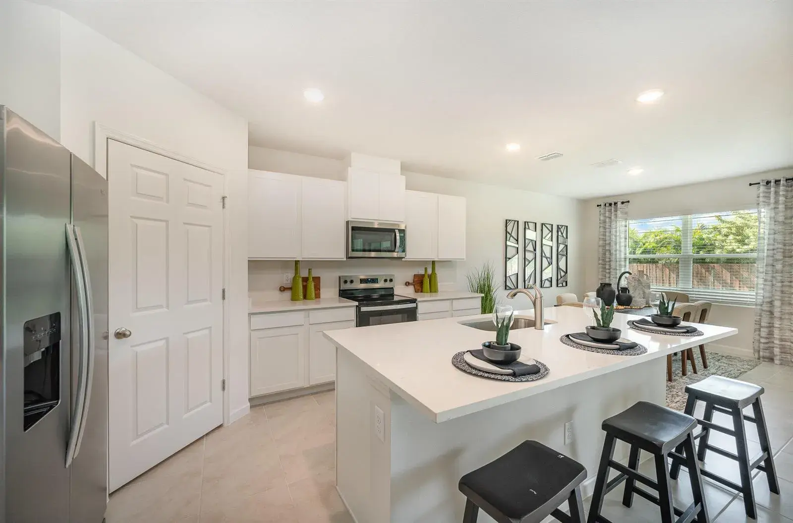 2189 SE GASLIGHT Street, Port St. Lucie FL 34952