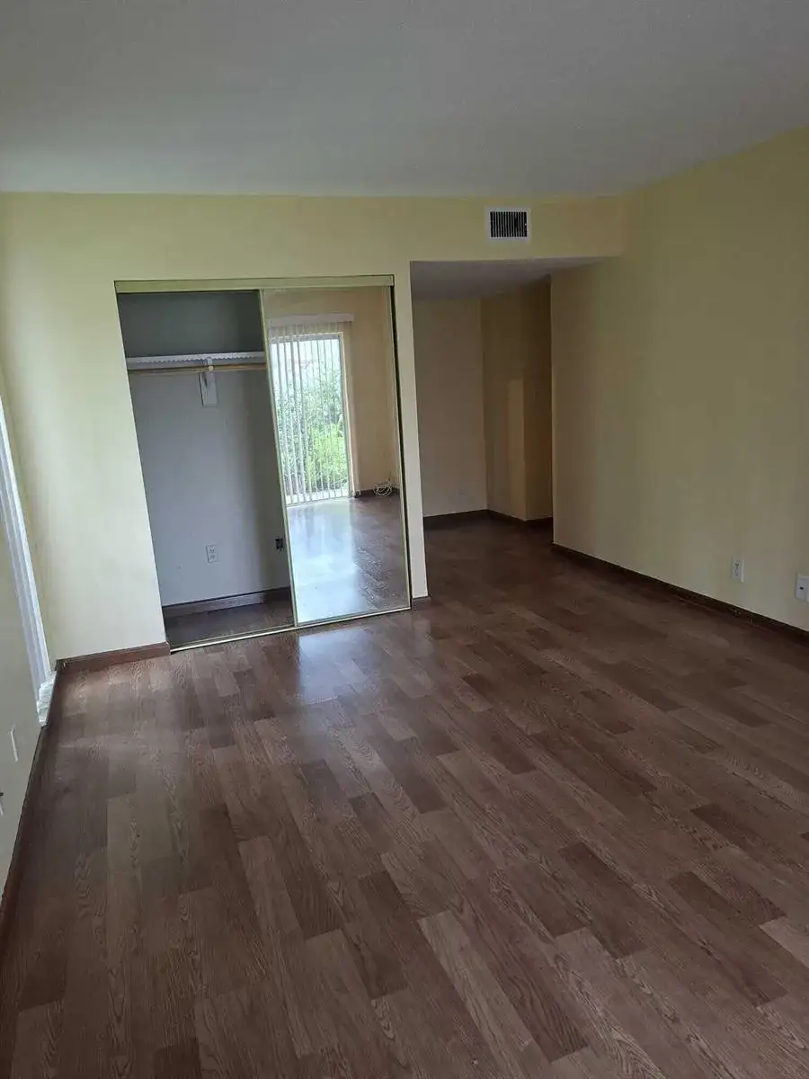 2 GREENWAY Village N # 108, Royal Palm Beach FL 33411