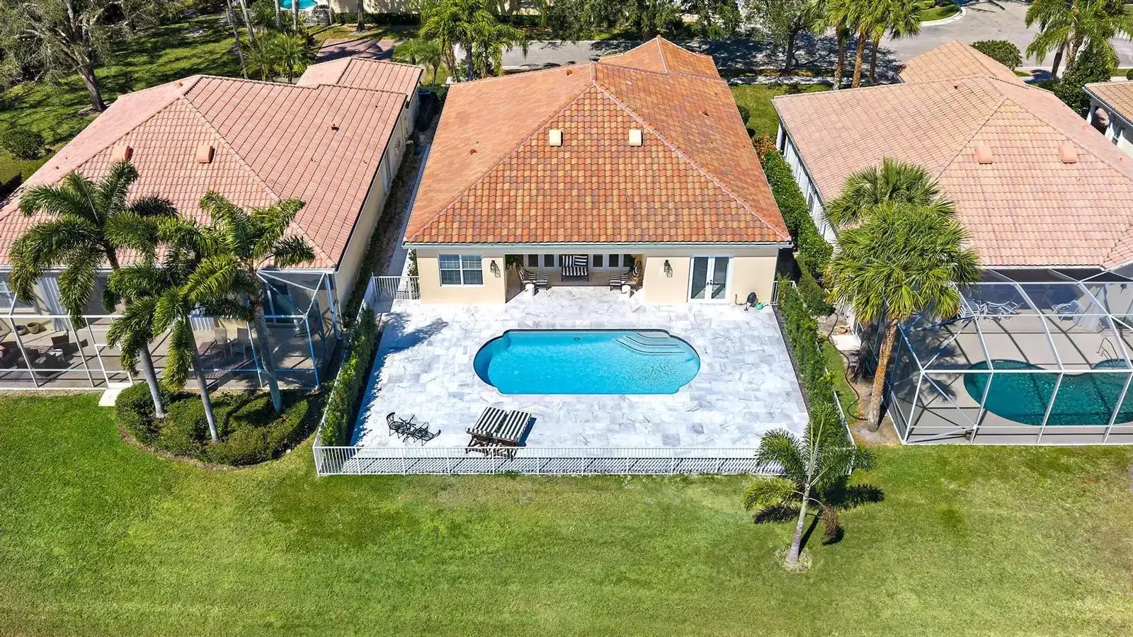 1115 Orinoco Way, Palm Beach Gardens FL 33410 photo 2