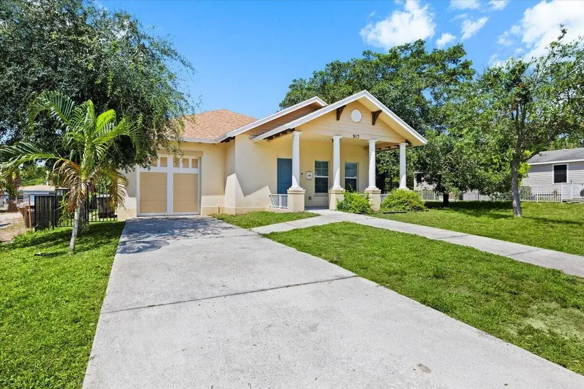 917 14th Street, West Palm Beach FL 33401 photo 3