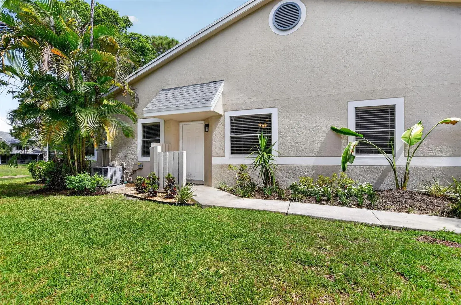 1971 Discovery Circle E, Deerfield Beach FL 33442