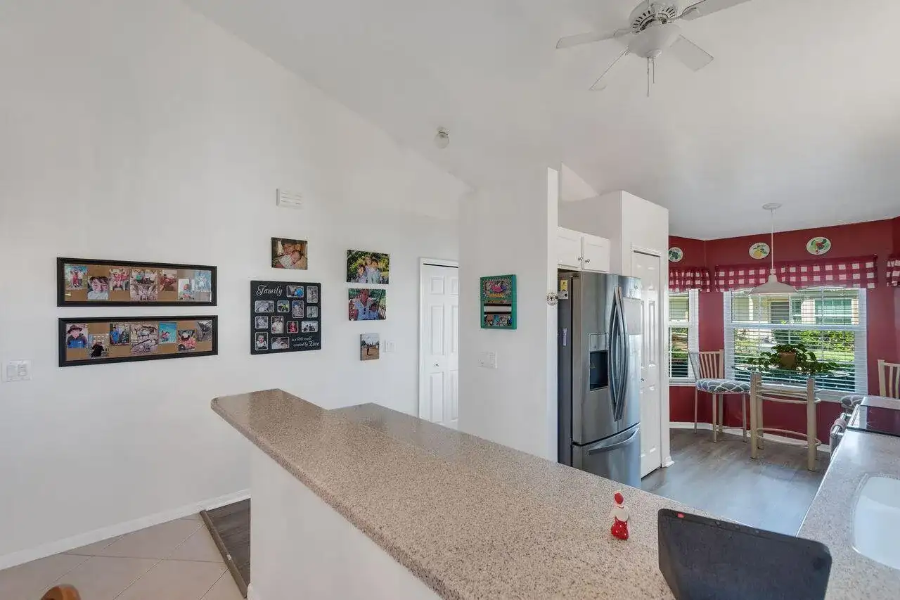 1828 AYNSLEY Way # 1, Vero Beach FL 32966 photo 4