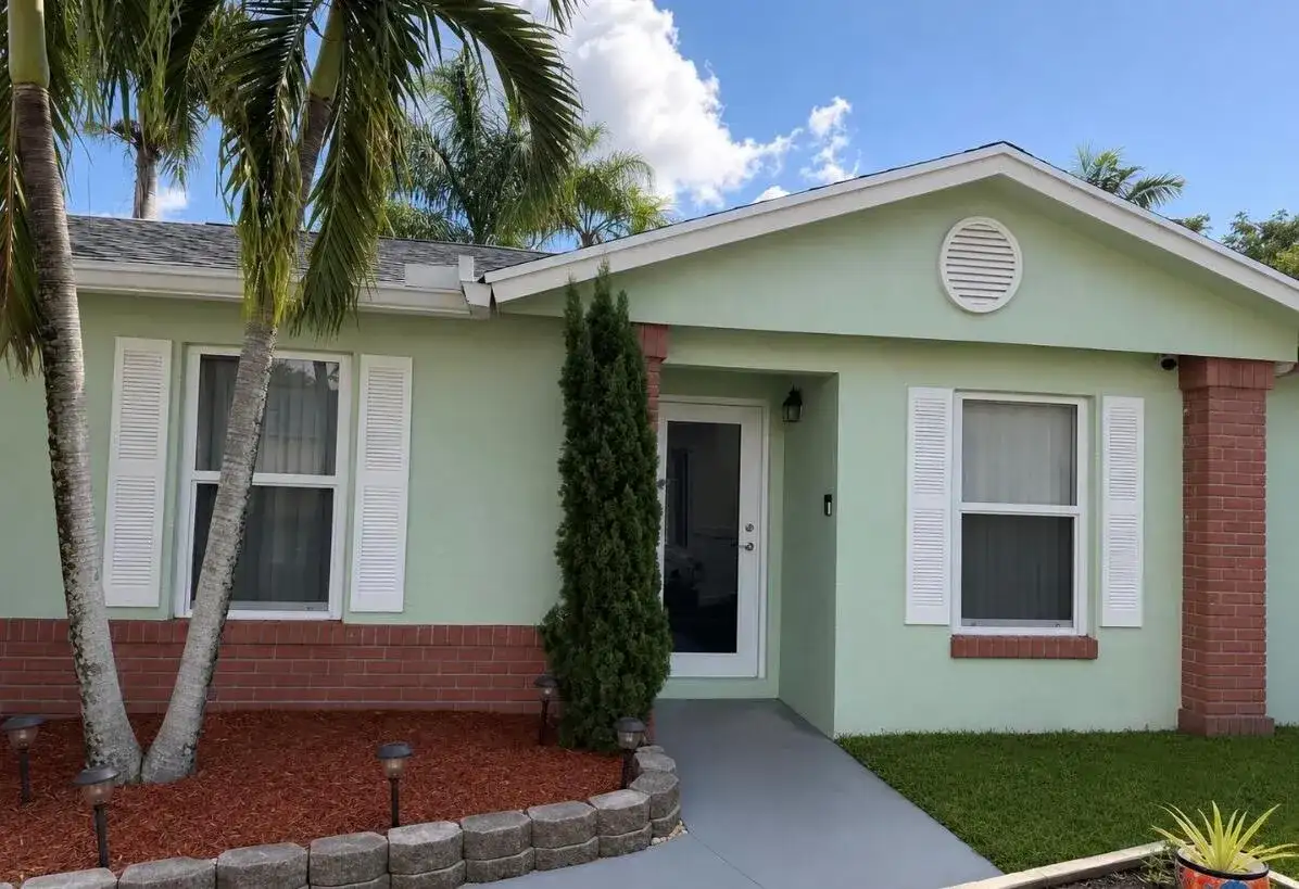 924 CUMBERLAND Terrace, Davie FL 33325 photo 2