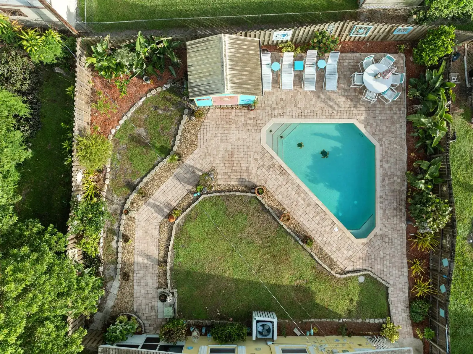 2330 SE Madison Street, Stuart FL 34997 photo 3