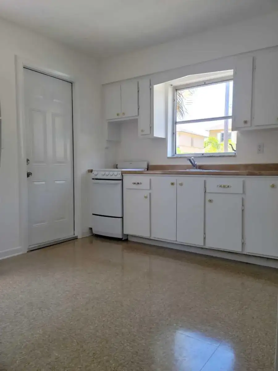 502 W BRANCH Street # C, Lantana FL 33462 photo 2