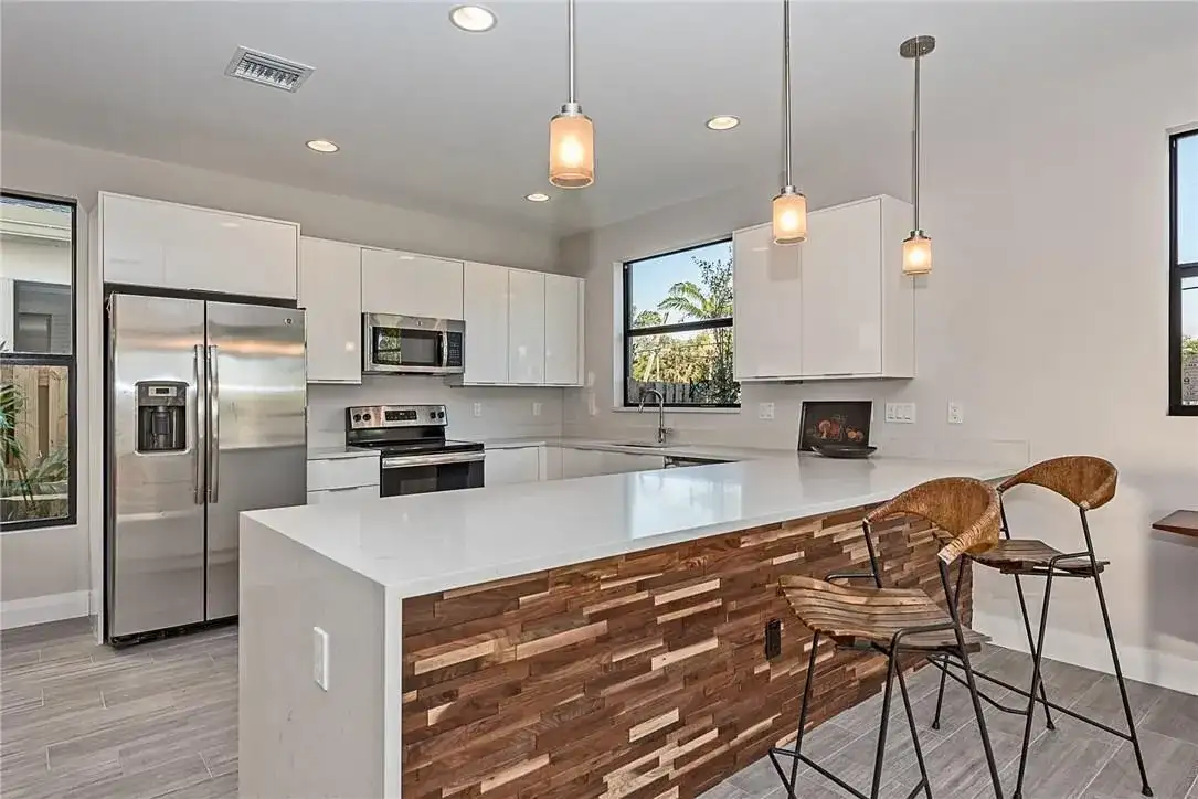 1101 NE 3RD Avenue, Fort Lauderdale FL 33304 photo 4