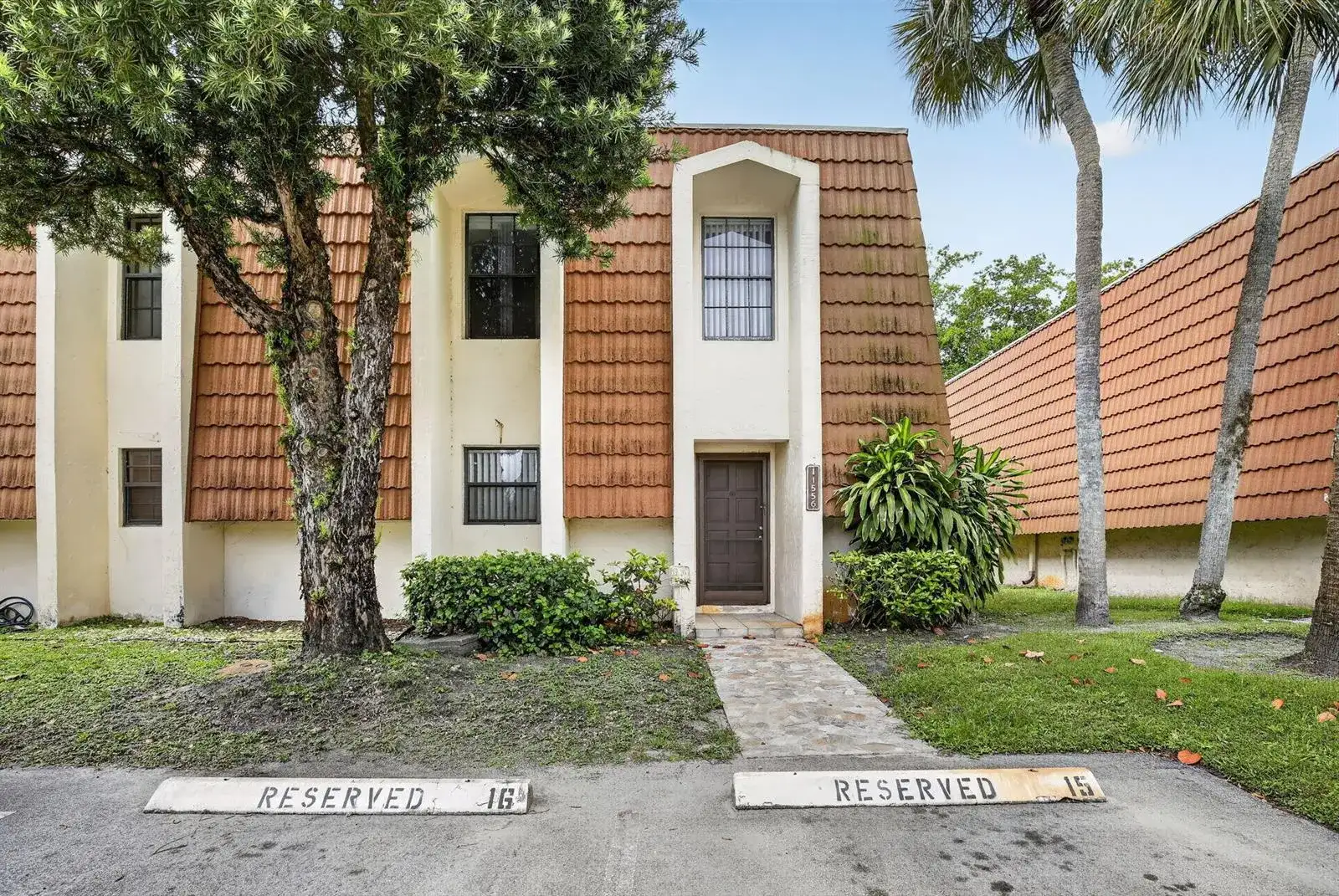 11556 NW 1ST Street, Plantation FL 33325 photo 2