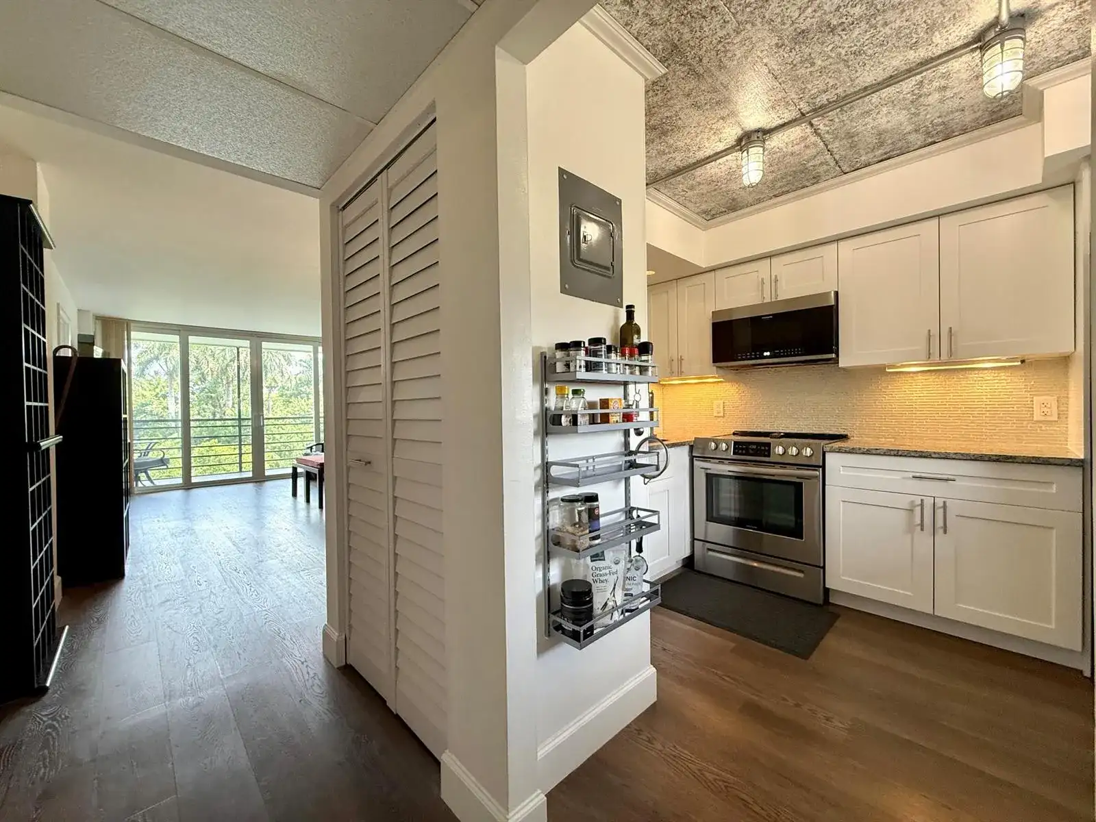 102 Royal Pk Drive # 4C, Oakland Park FL 33309 photo 4