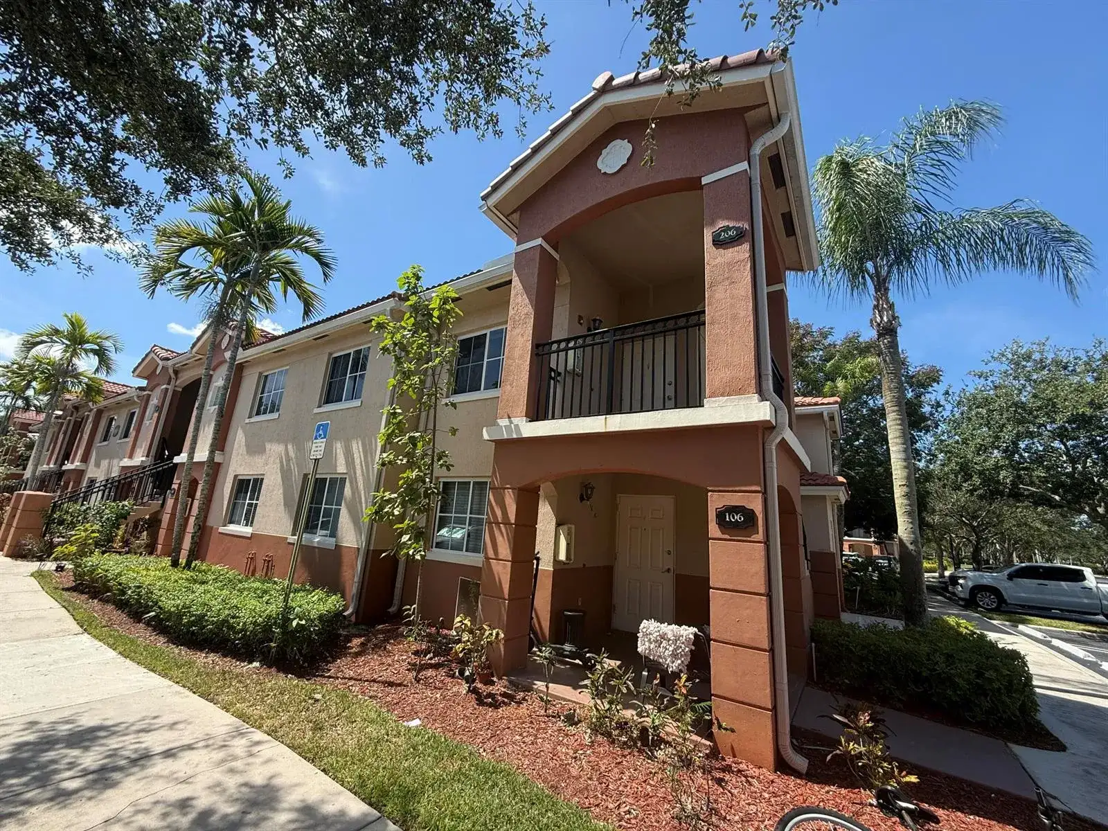 3505 Briar Bay Boulevard Apt 206, West Palm Beach FL 33411 photo 2