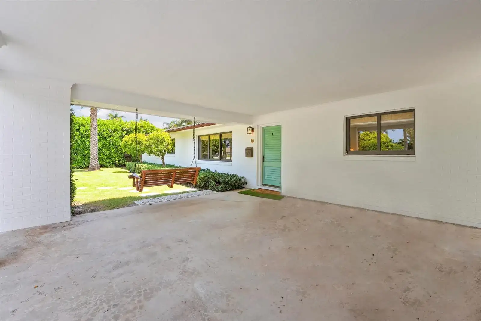 704 PELICAN Way, North Palm Beach FL 33408 photo 3