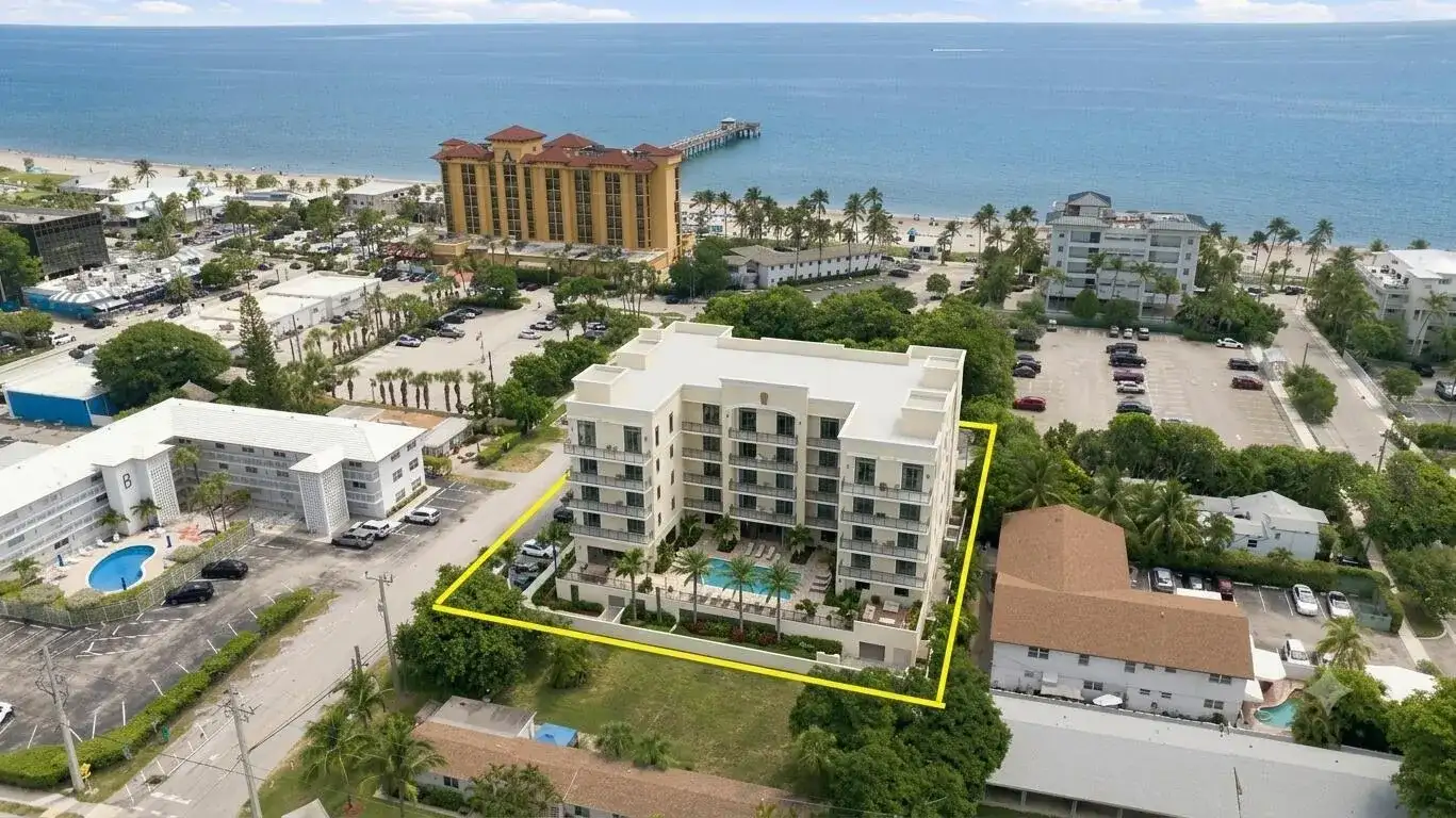 2060 NE 1st Street # 20, Deerfield Beach FL 33441 photo 2