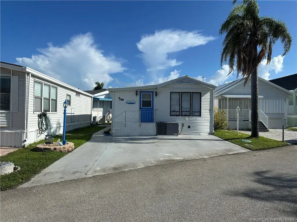 664 Nettles Boulevard, Jensen Beach FL 34957
