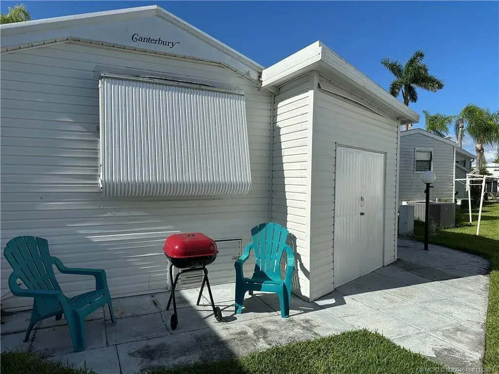 664 Nettles Boulevard, Jensen Beach FL 34957