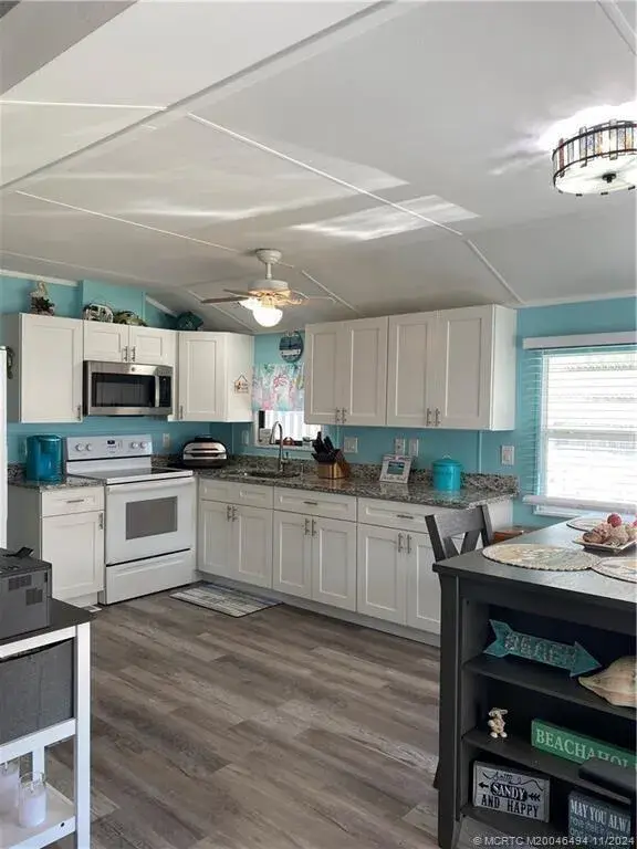 664 Nettles Boulevard, Jensen Beach FL 34957