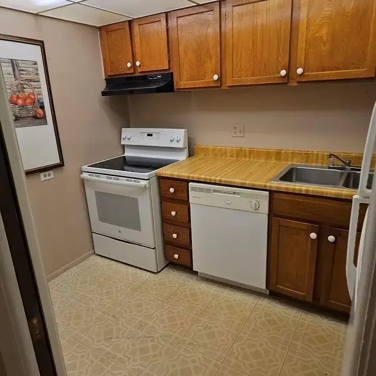 3690 INVERRARY Drive # 2Y, Lauderhill FL 33319 photo 2