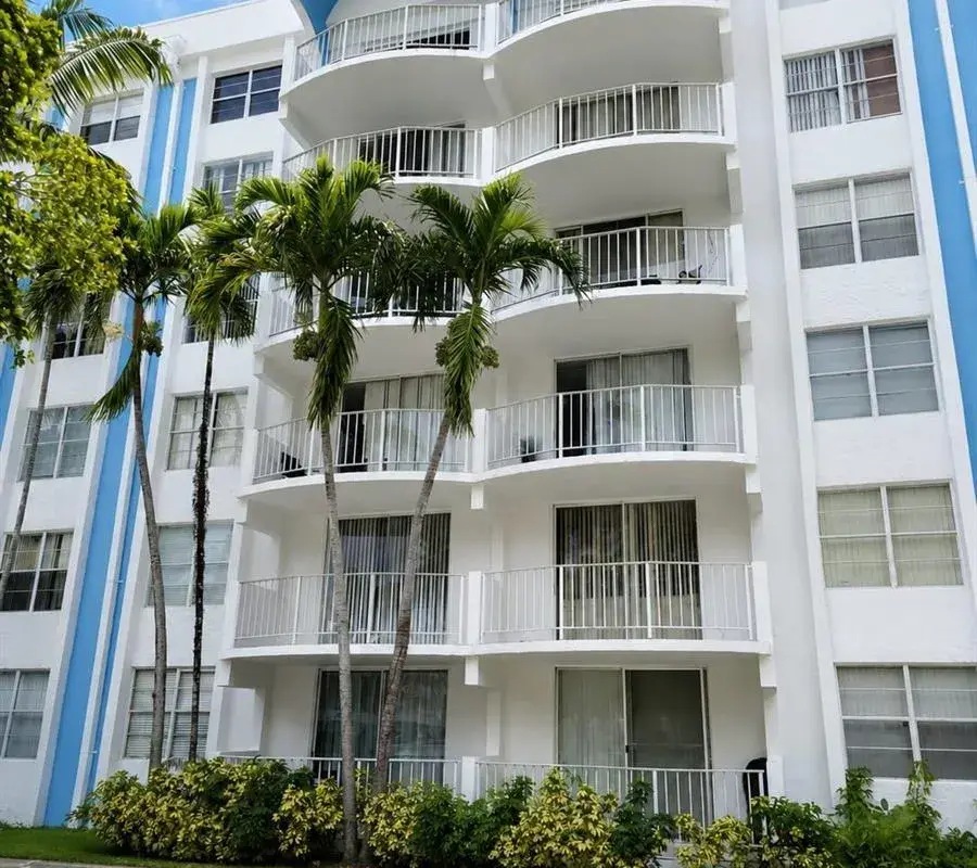 484 NW 165TH ST Street # 609, Miami FL 33169