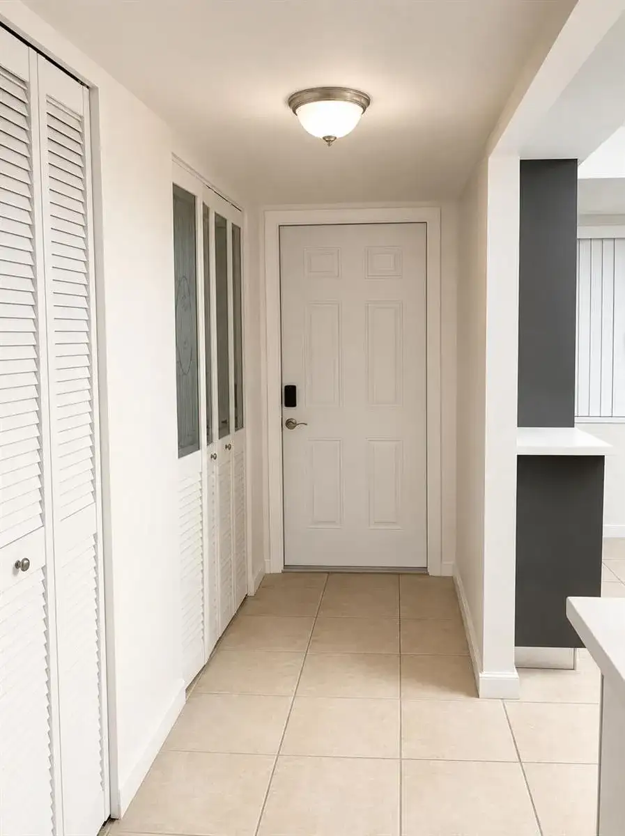 450 Commodore Drive # 106, Plantation FL 33325 photo 5