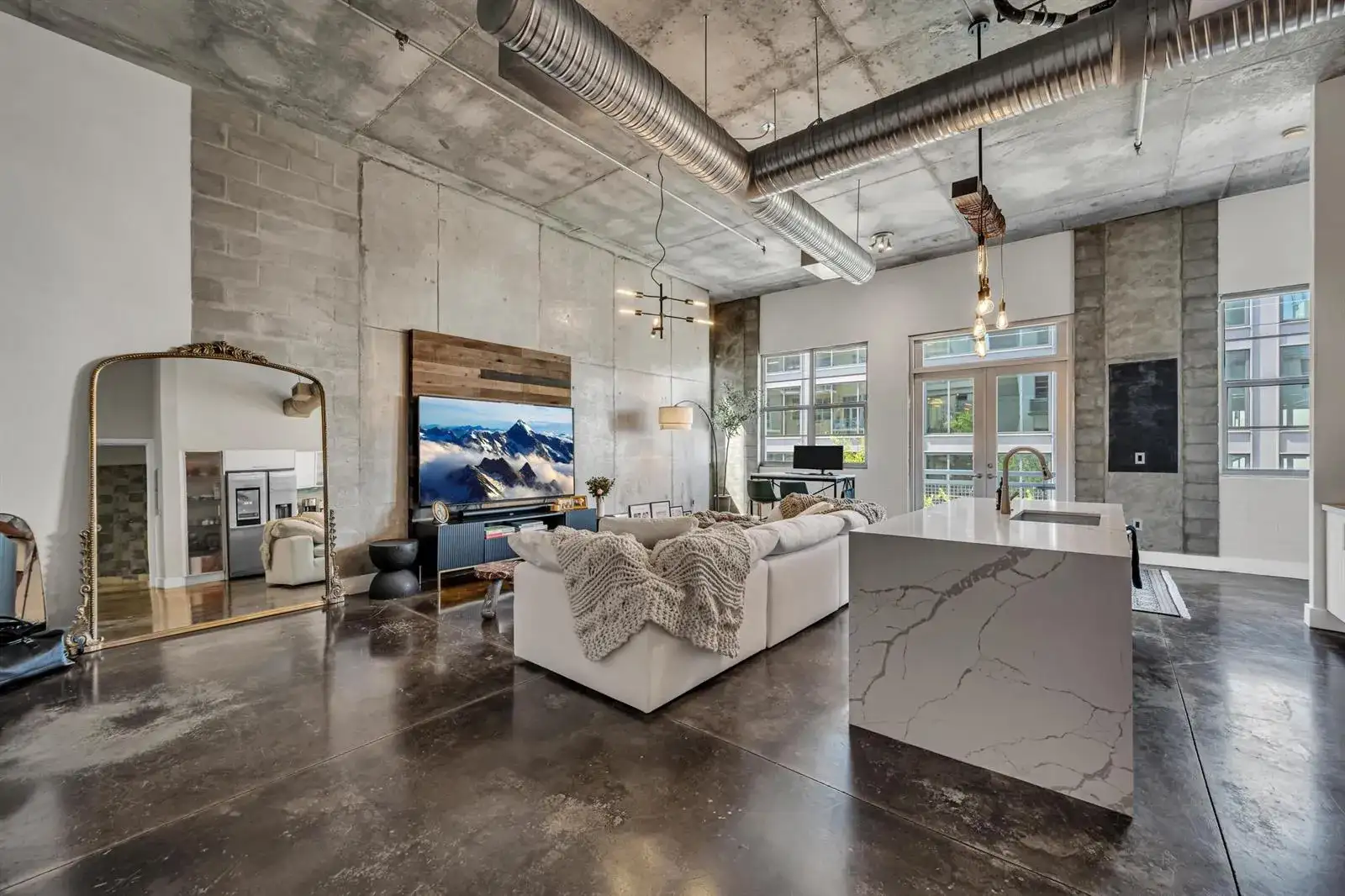 445 N ANDREWS Avenue # 304, Fort Lauderdale FL 33301 photo 2