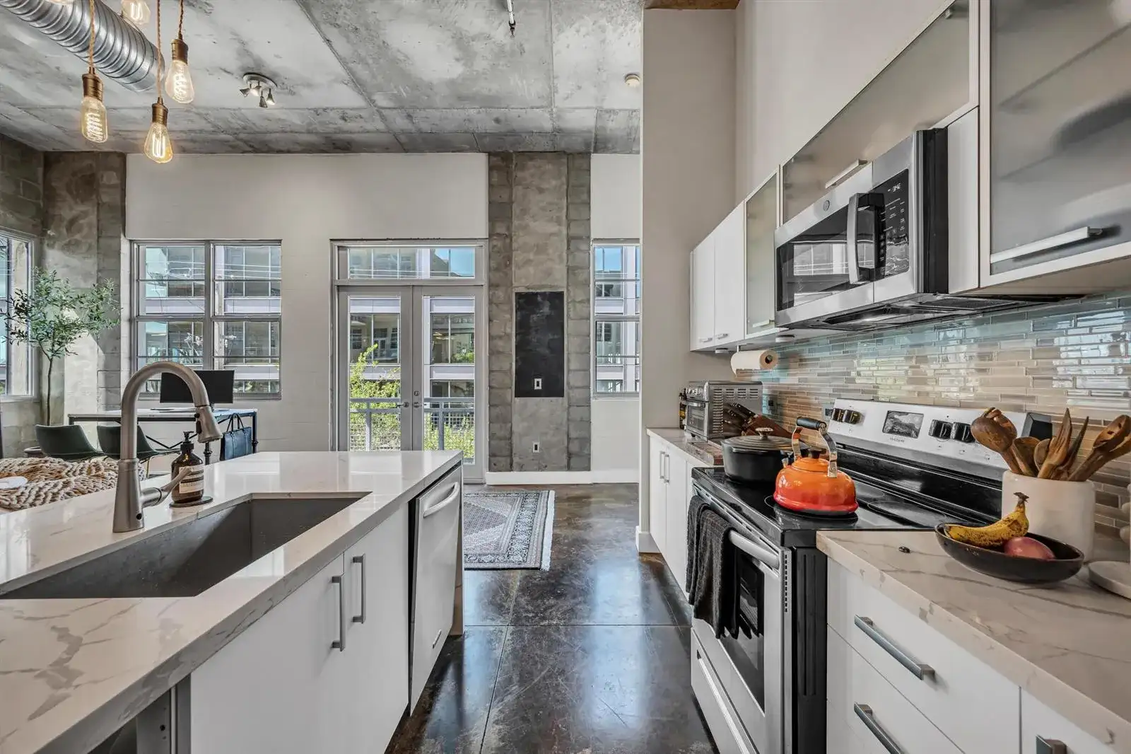 445 N ANDREWS Avenue # 304, Fort Lauderdale FL 33301 photo 4