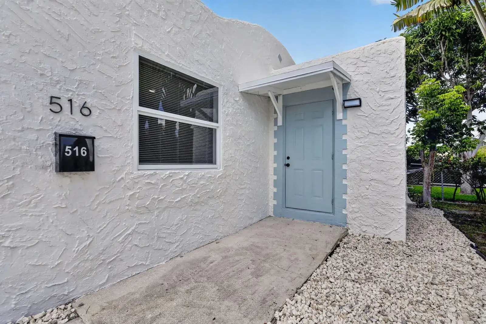 516 Independence Road # 1, West Palm Beach FL 33405 photo 2
