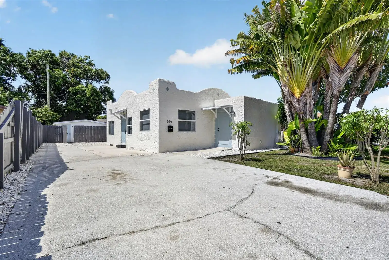 516 Independence Road # 1, West Palm Beach FL 33405 photo 4