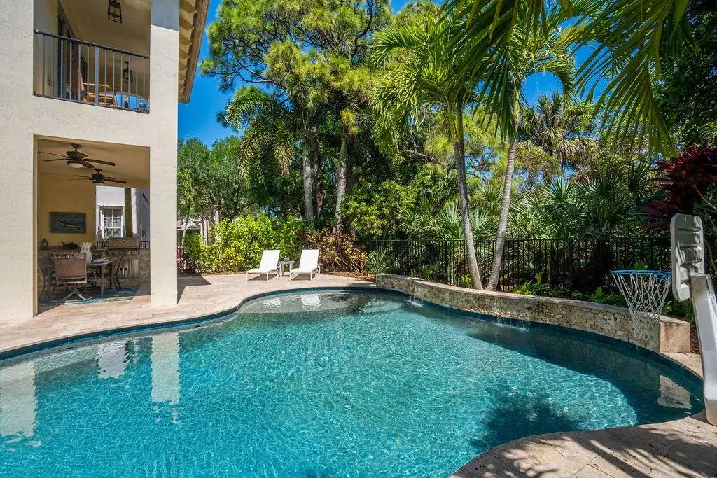 1044 Vintner Boulevard, Palm Beach Gardens FL 33410 photo 2