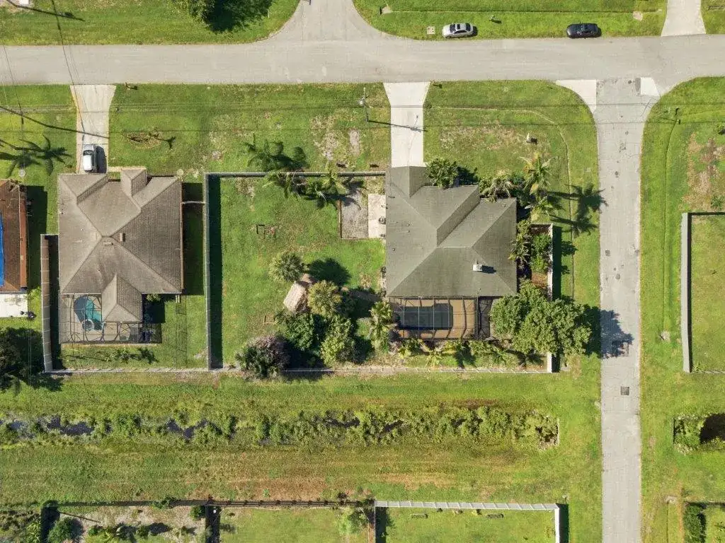 499 SW MILLARD Drive, Port St. Lucie FL 34953 photo 3