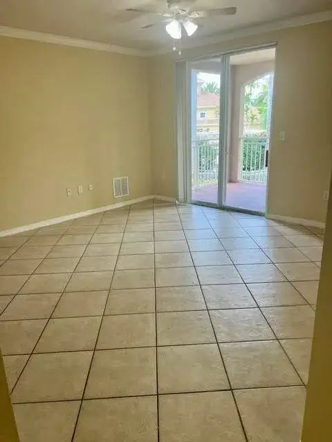 6426 EMERALD DUNES Drive # 206, West Palm Beach FL 33411 photo 4