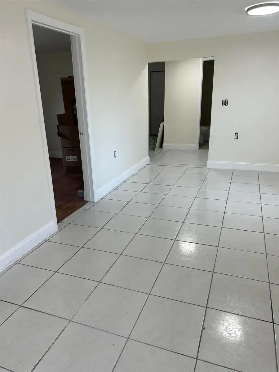 314 NW 5TH Street NW # 3, Hallandale Beach FL 33009 photo 2
