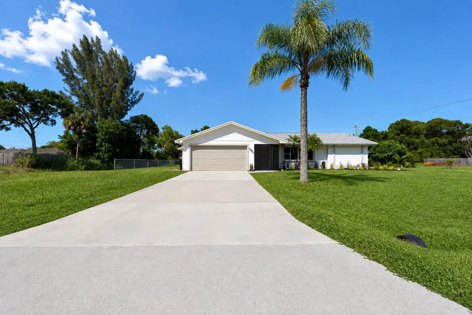 1091 SE Preston Lane, Port St. Lucie FL 34983 photo 5