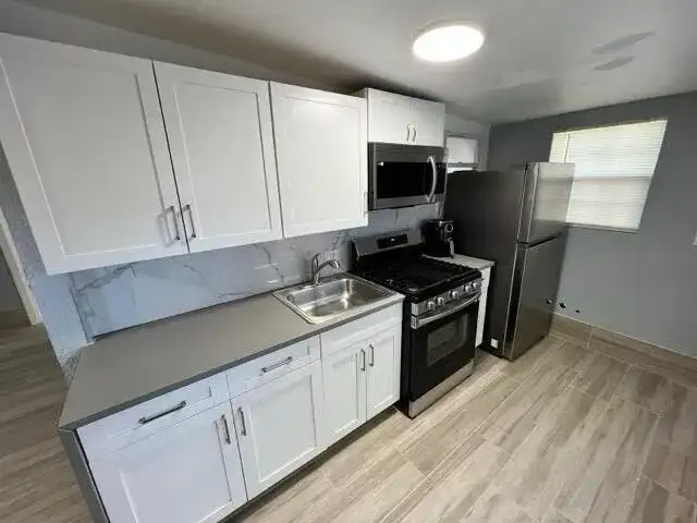 4040 NE 12TH Terrace, Pompano Beach FL 33064