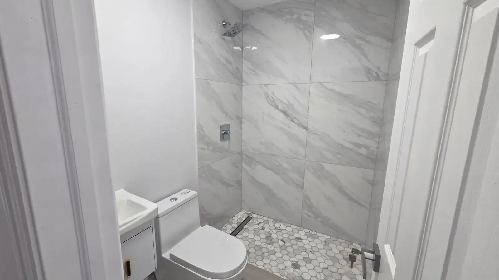 2539 CLEVELAND Street, Hollywood FL 33020 photo 4