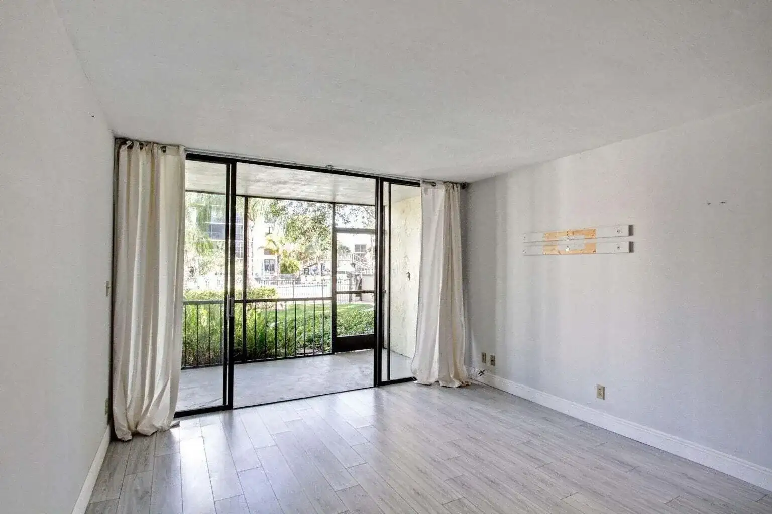 11 ROYAL PALM Way # 1040, Boca Raton FL 33432 photo 4