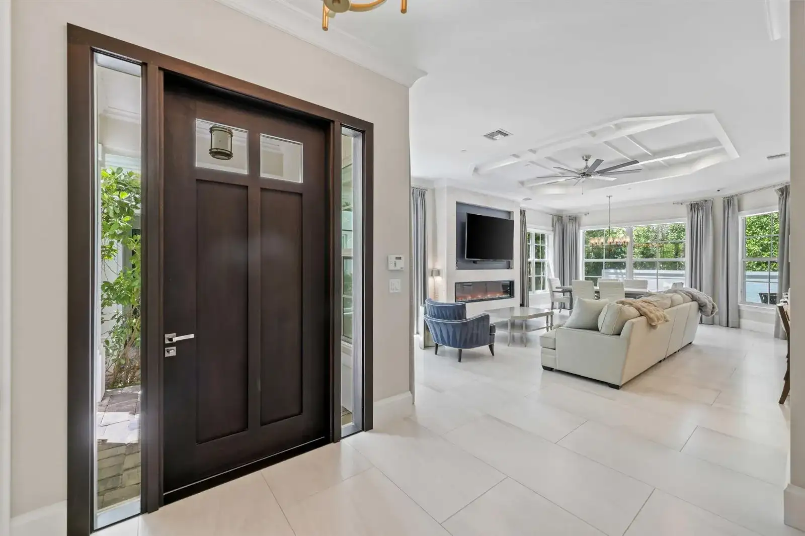 957 Sweetwater Lane, Boca Raton FL 33431 photo 3